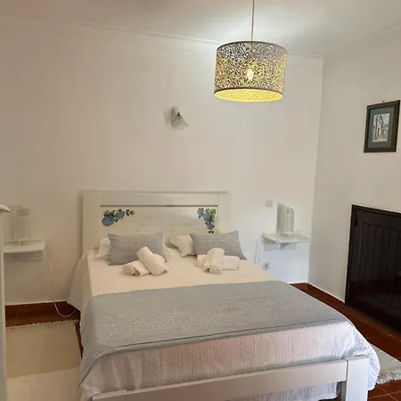Casa Do Poço Alojamento de Acomodação e Pequeno-almoço Óbidos