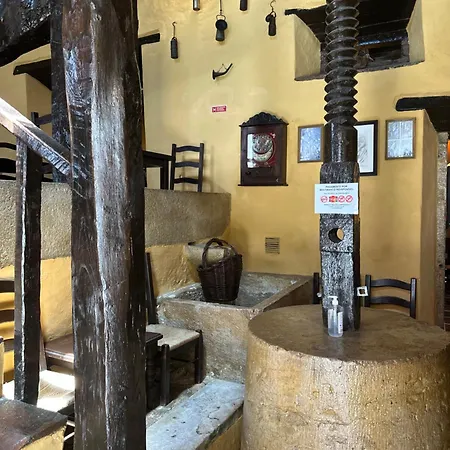 Alojamento de Acomodação e Pequeno-almoço Casa Do Poço 4*